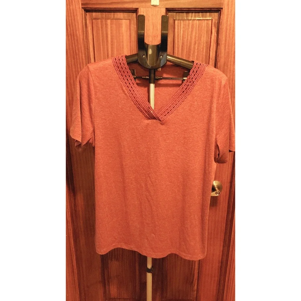 EUC--Lot of 5‎ womens lightweight short sleeved everyday shirts size largeish